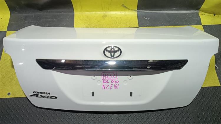 Крышка багажника Тойота Королла Аксио в Нижнекамске 103985