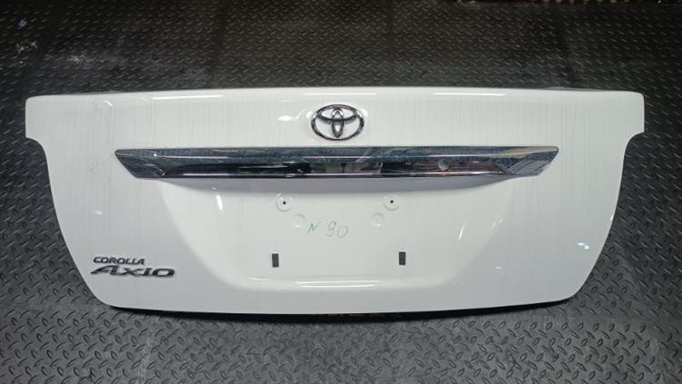 Крышка багажника Тойота Королла Аксио в Нижнекамске 106942