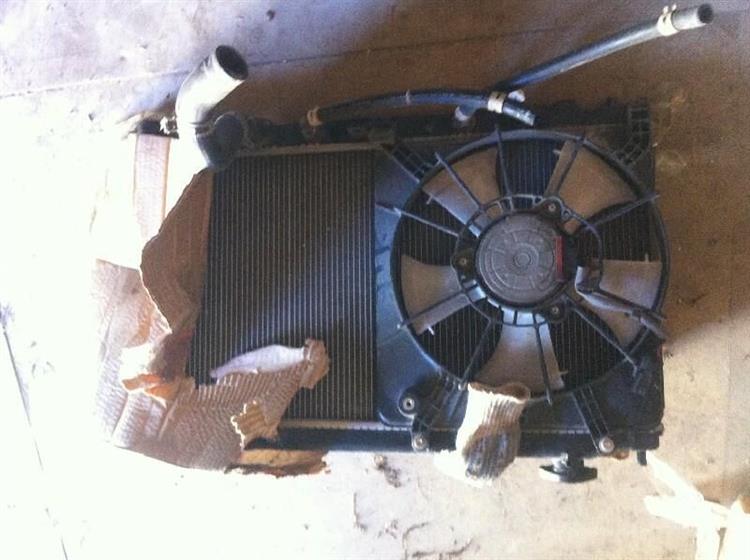 Радиатор основной Хонда Фит в Нижнекамске 1288