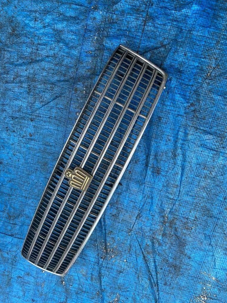Решетка радиатора Тойота Краун в Нижнекамске 193895