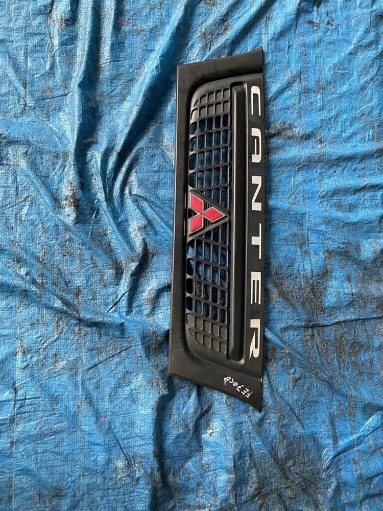 Решетка радиатора Мицубиси Кантер в Нижнекамске 209116