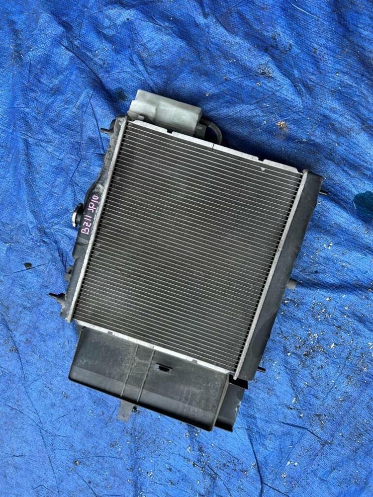 Радиатор основной Ниссан Куб в Нижнекамске 240802