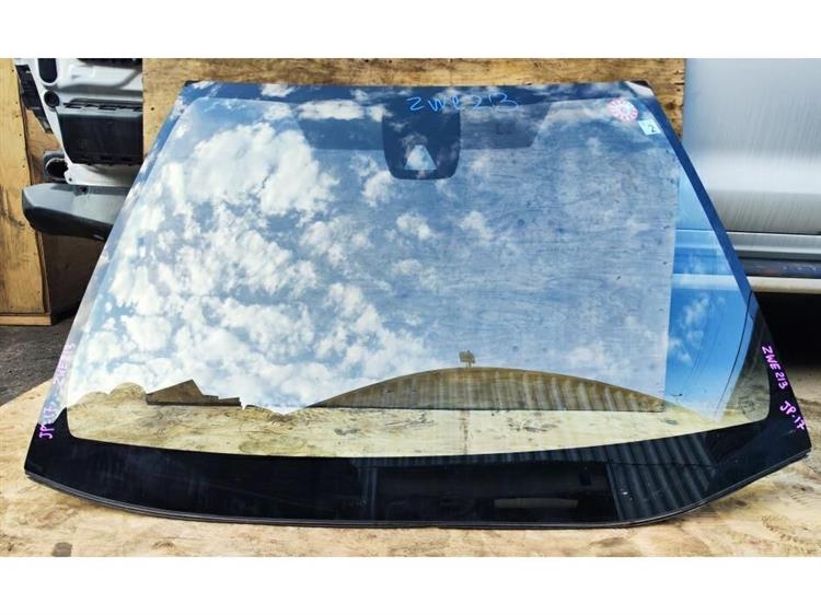 Лобовое стекло Тойота Королла в Нижнекамске 255796