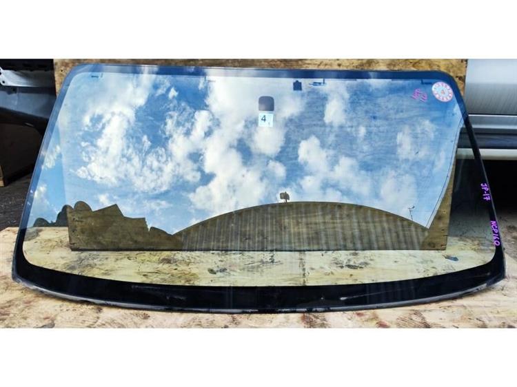 Лобовое стекло Тойота Саксид в Нижнекамске 255800