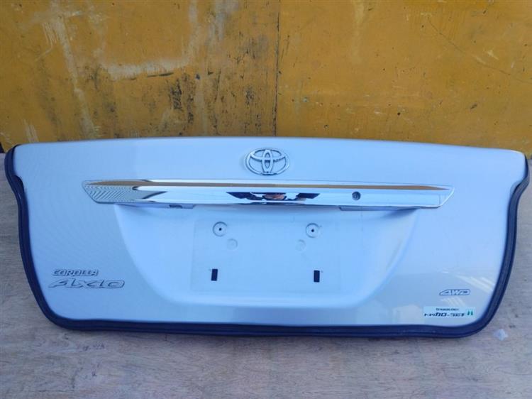 Крышка багажника Тойота Королла Аксио в Нижнекамске 50868