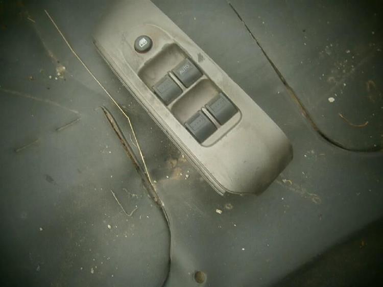 Блок упр. стеклоподъемниками Хонда Фит в Нижнекамске 75001