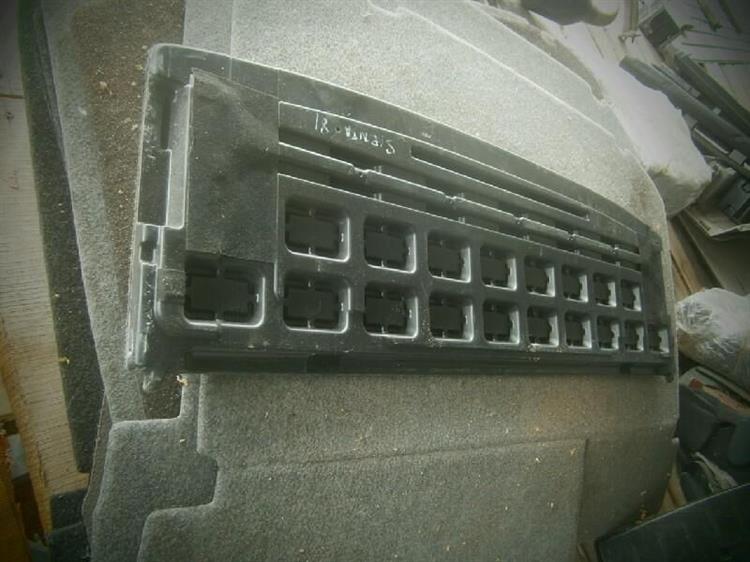 Полка багажника Тойота Сиента в Нижнекамске 77566
