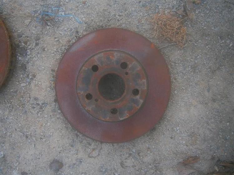 Тормозной диск Тойота Приус в Нижнекамске 81565