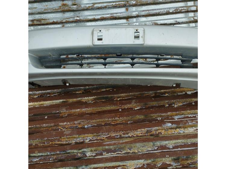 Решетка радиатора Тойота Платц в Нижнекамске 91565